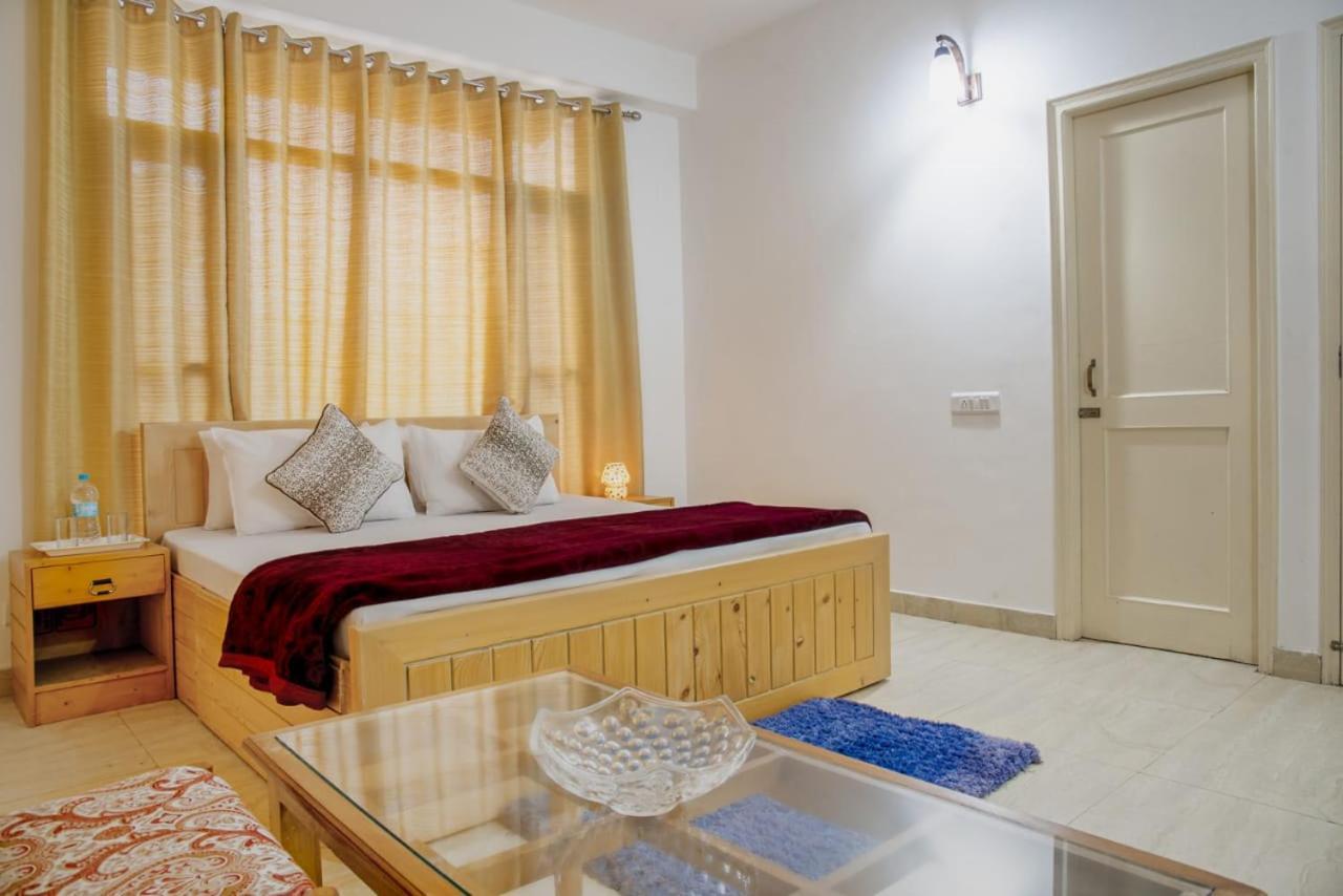 The Western Heights I Serviced Apartments I Pvt Balcony I Lift I Peacefull Area I Family Accomodation I Kasauli I By Exotic Stays Exteriér fotografie