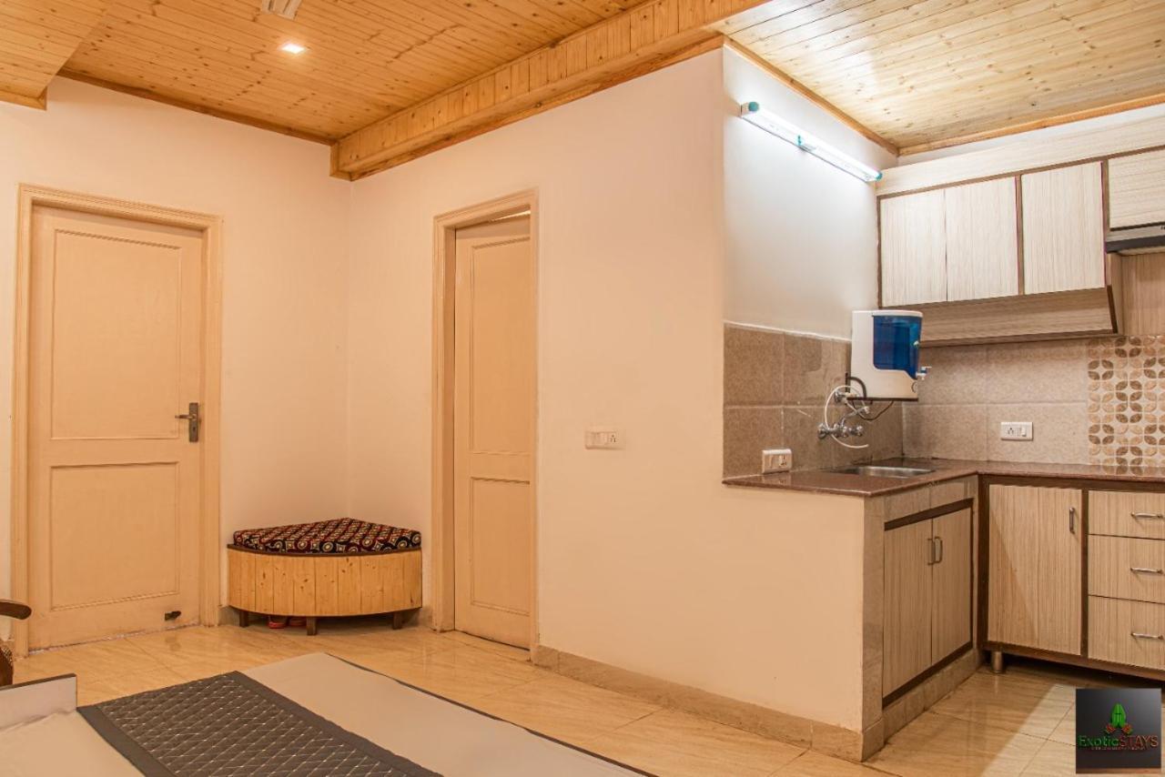 The Western Heights I Serviced Apartments I Pvt Balcony I Lift I Peacefull Area I Family Accomodation I Kasauli I By Exotic Stays Exteriér fotografie