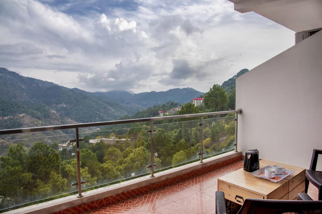 The Western Heights I Serviced Apartments I Pvt Balcony I Lift I Peacefull Area I Family Accomodation I Kasauli I By Exotic Stays Exteriér fotografie