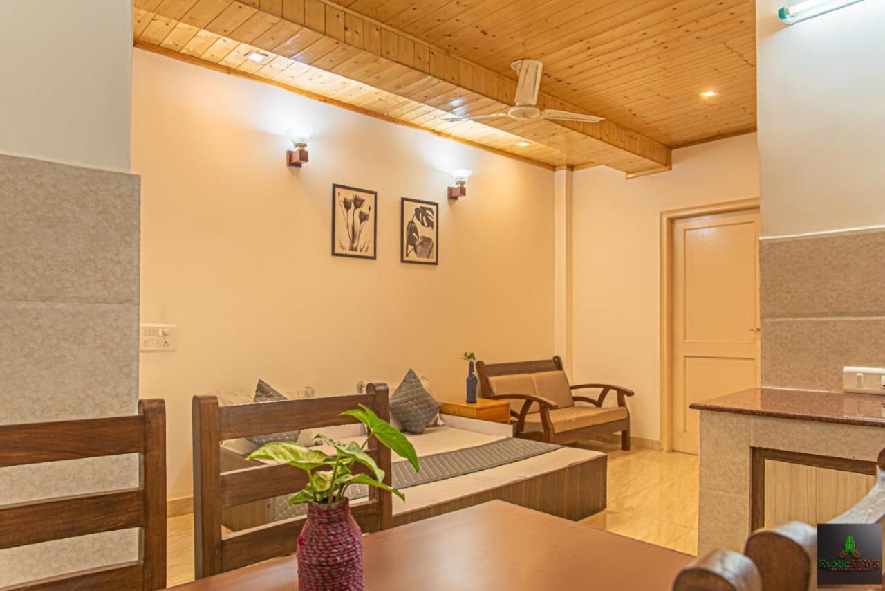 The Western Heights I Serviced Apartments I Pvt Balcony I Lift I Peacefull Area I Family Accomodation I Kasauli I By Exotic Stays Exteriér fotografie